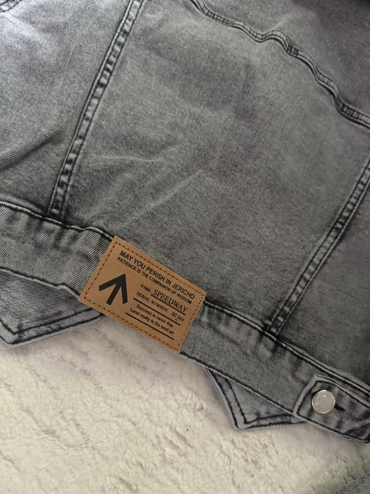 Kurtka jeans krotka