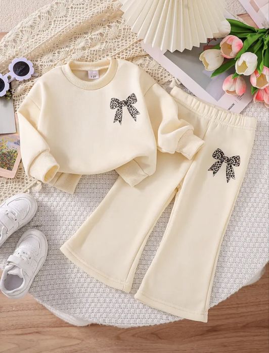 Зимовий костюм на дівчинку 5-6 років