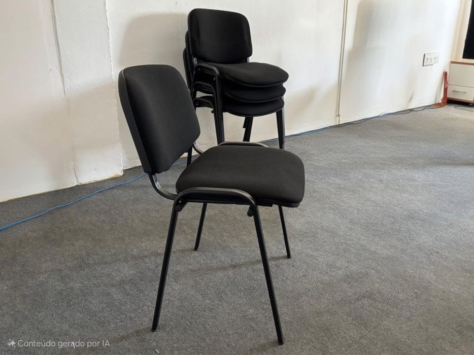 Conjunto de 4 cadeiras como novas já