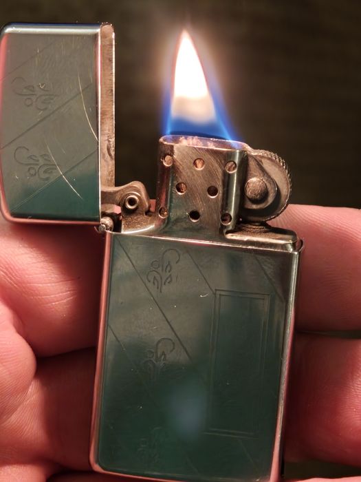 Isqueiro Zippo slim Maio 1992 E VIII