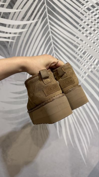Замшеві чоботи UGG W Classic Ultra Mini Platform колір коричневий
