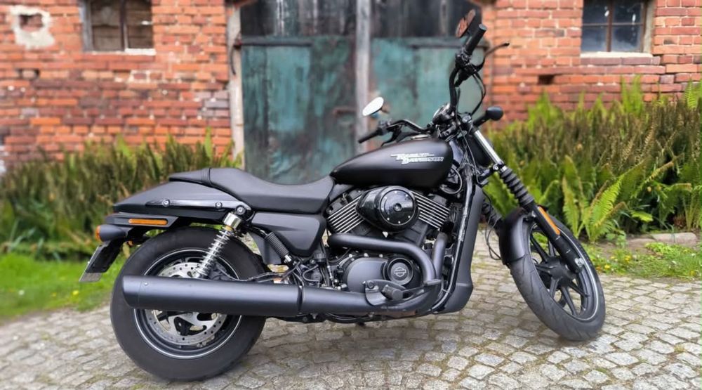 Harley Davidson  Street