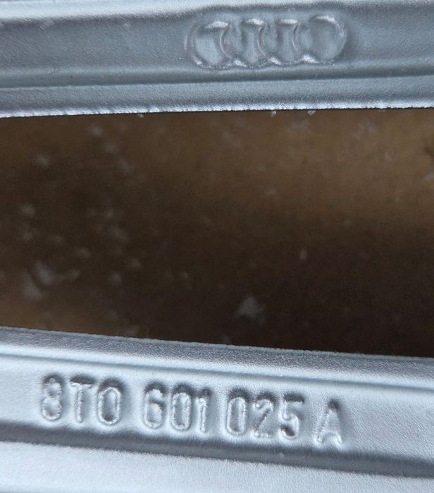Felga Oryginał Audi A4 A5 A6 A7 Q5 8Jx18 ET31 5x112 8T0.601.025.A