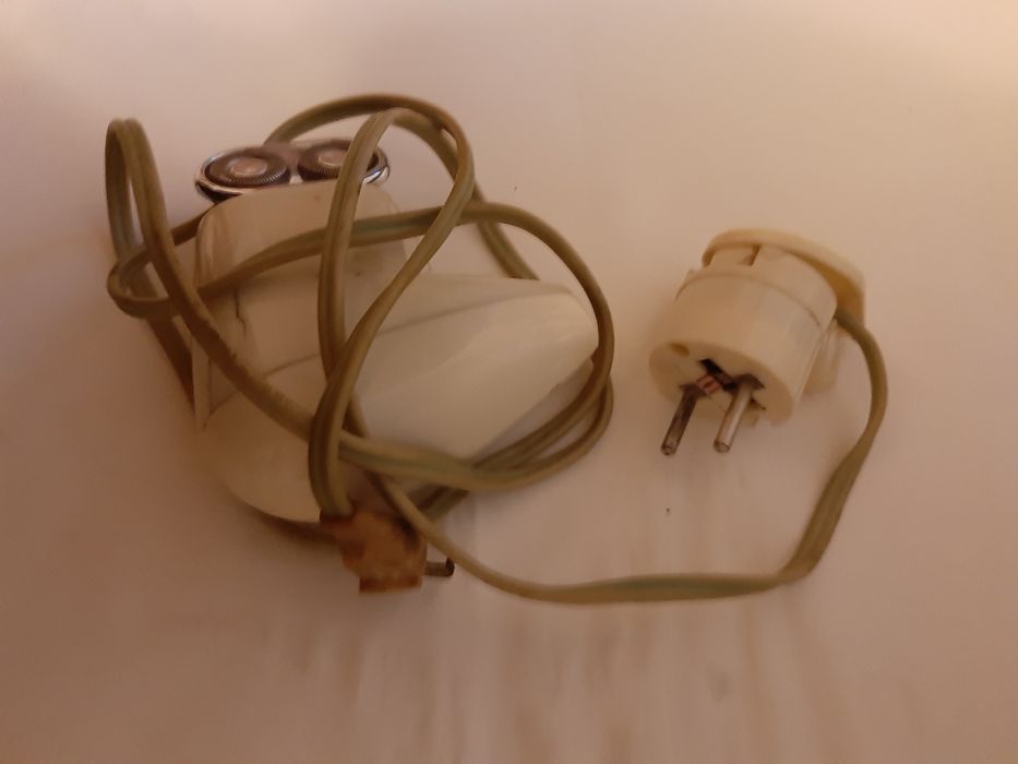 Продам бритву на запчасти или на ремонт