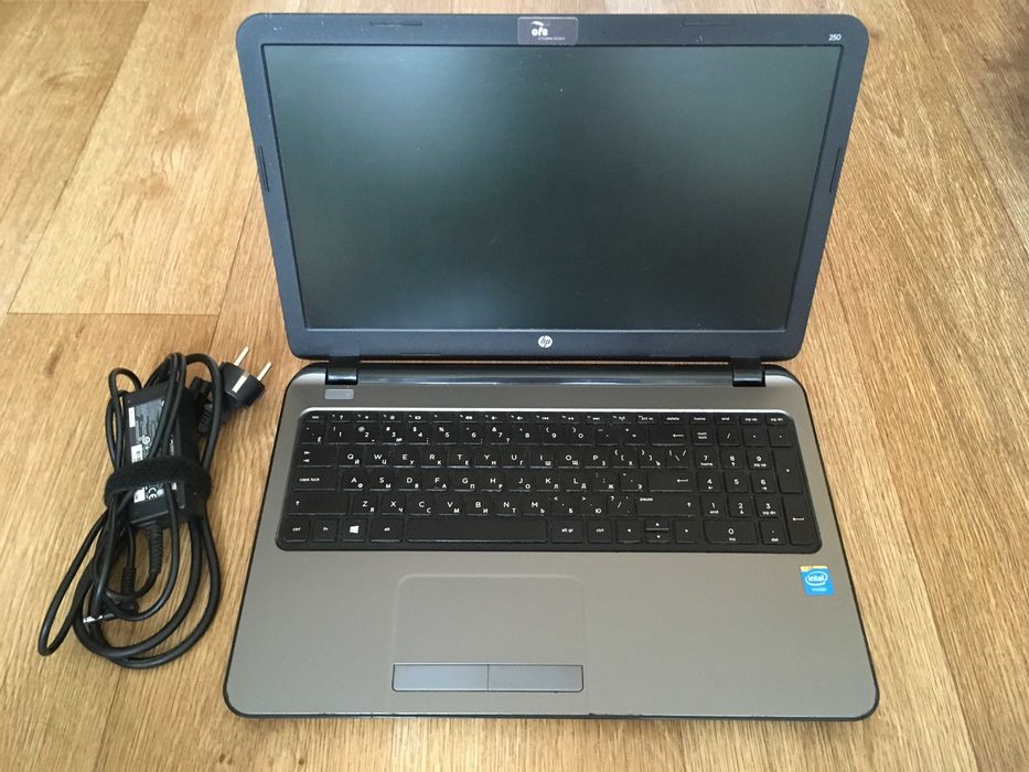 Ноутбук HP 250 G3