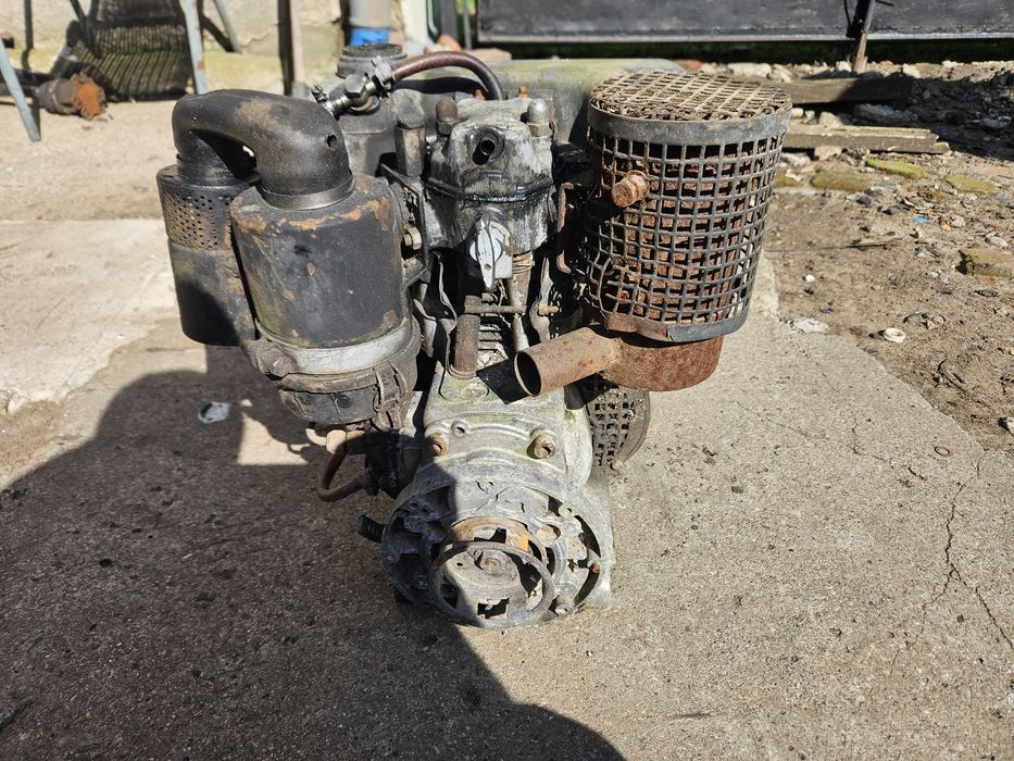Silnik Hatz E673 diesel stan nieznany obraca sie