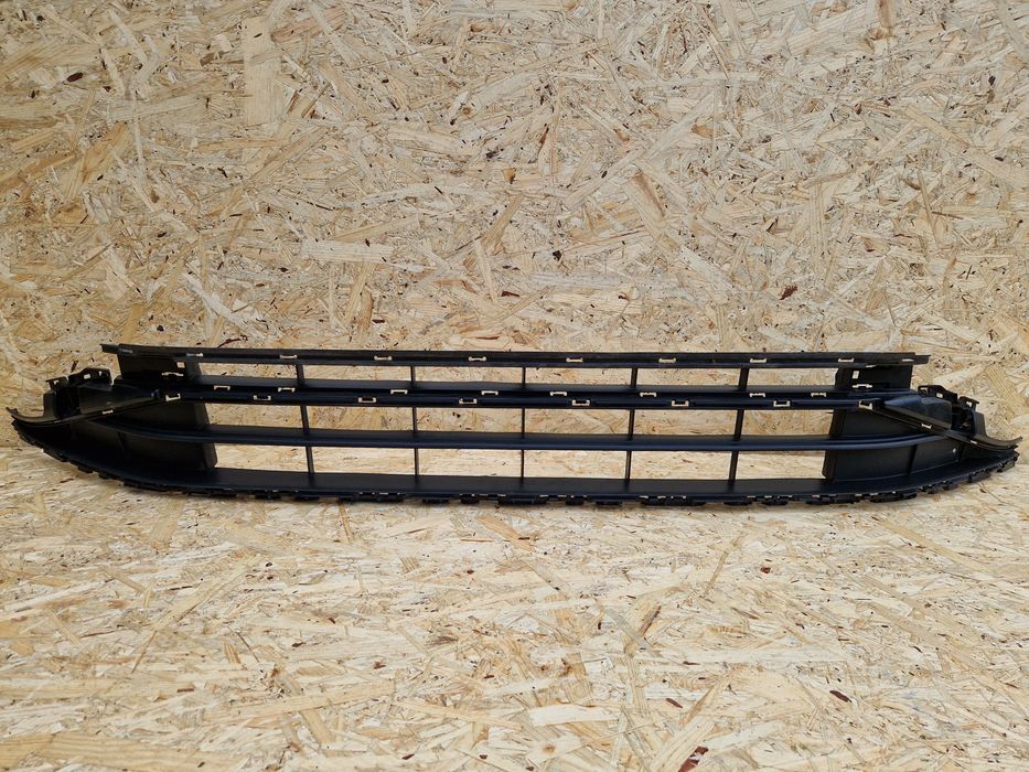 kratka zderzaka przód vw passat b8 lift