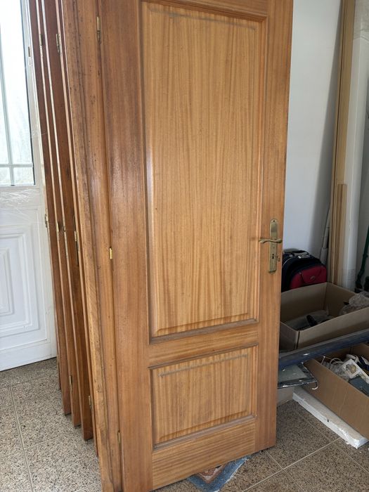 Portas de madeira 75cm