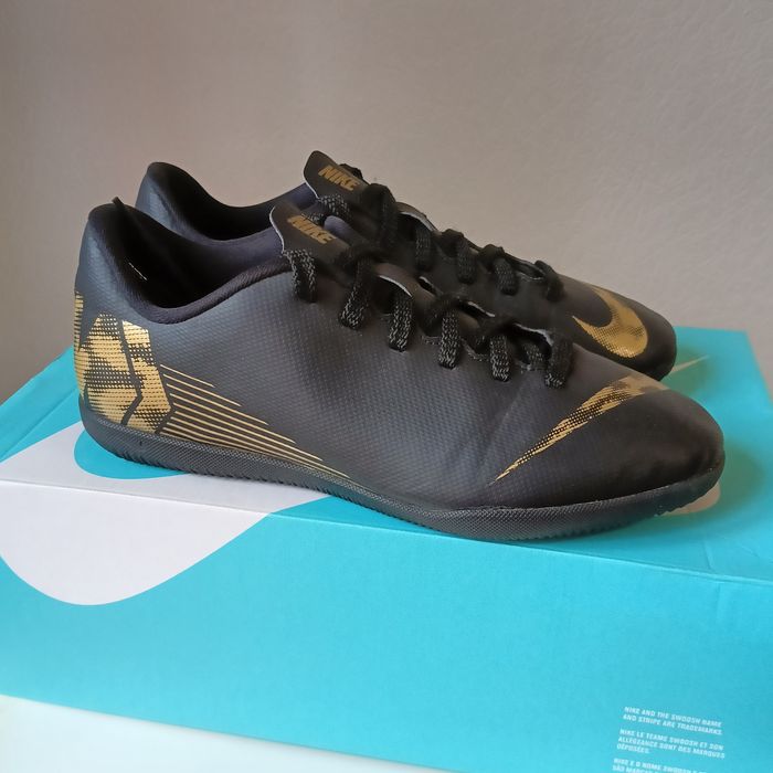 Футзалки 37/38 Nike Originals /кроссовки, копочки