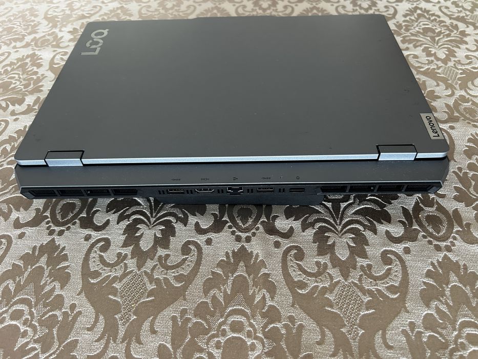 Portátil Gaming Lenovo LOQ 15IRX9