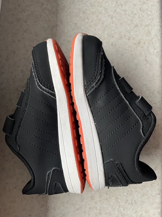 Buty chłopięce Adidas, rozmiar 24