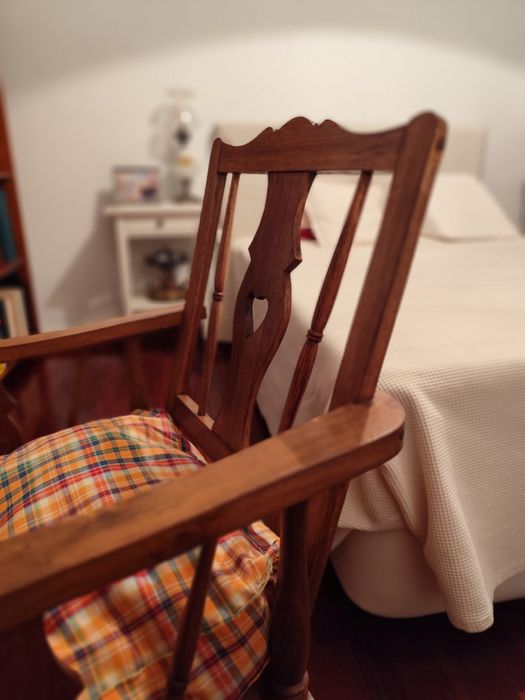 Cadeirão de Madeira