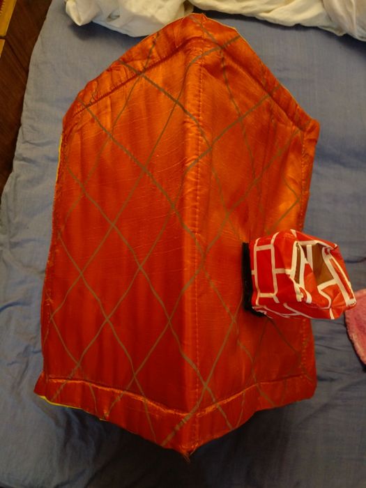 Домики лежанка для домашних животных