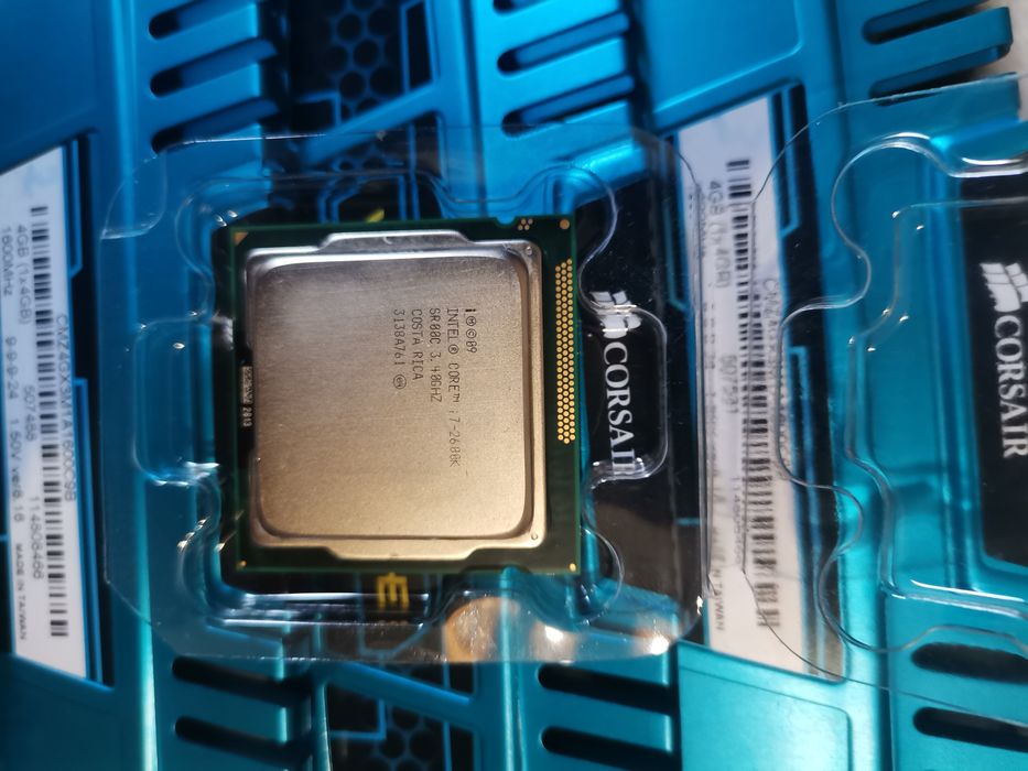 [VENDO/TROCO] Kit Upgrade: Intel Core i7 2600K + 16GB RAM Corsair Vengeance DDR3 (4x4GB)