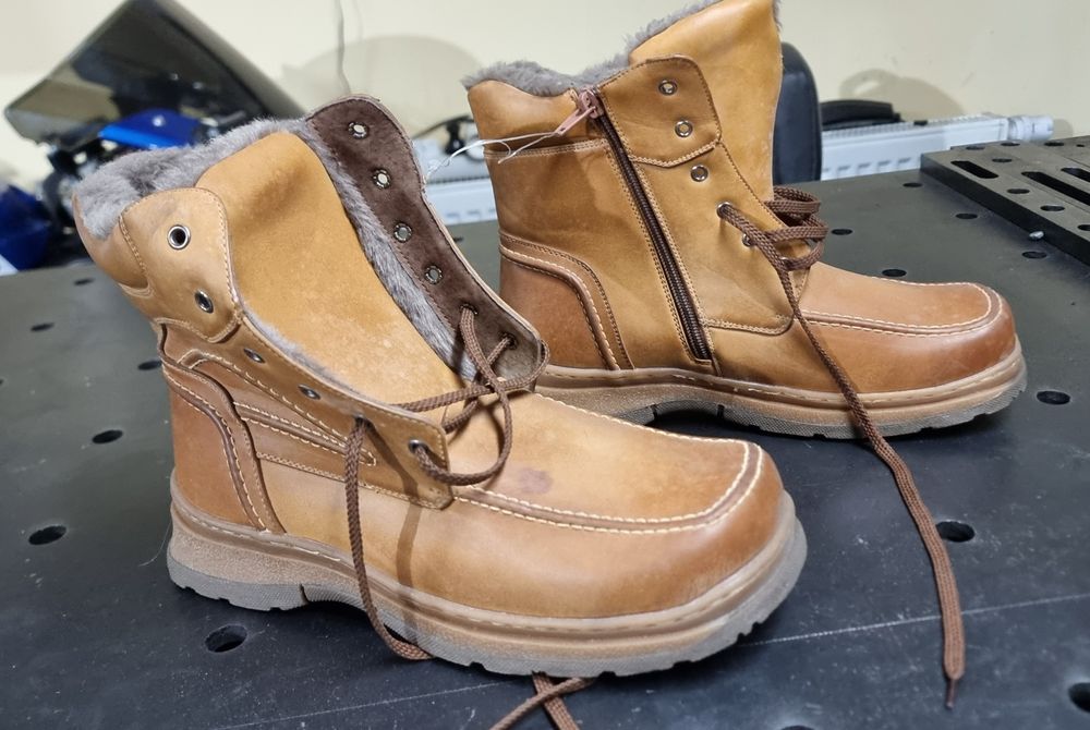 Buty z futerkiem rozmiar 39