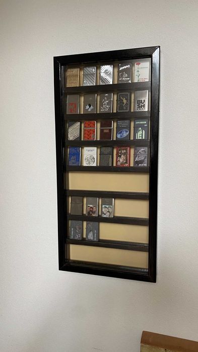 Expositor isqueiros Zippo