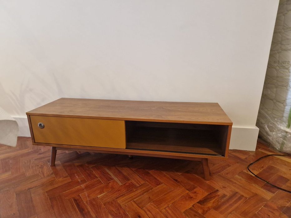Móvel de TV, comprado na loja Area