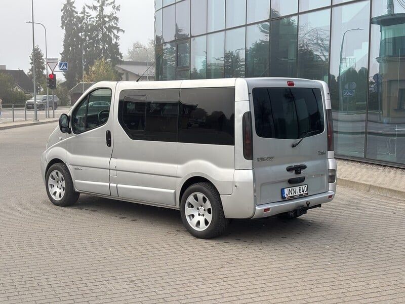 renault trafic продам