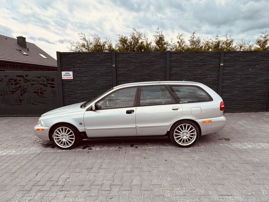 Volvo V40 2003r 1.9 TD Kombi