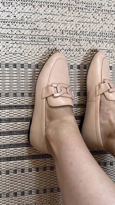 Продам шкіряні туфлі без каблука, лофери, балетки