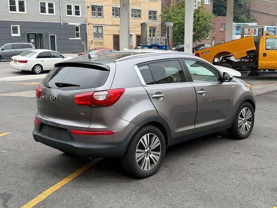 Kia Sportage EX      2016