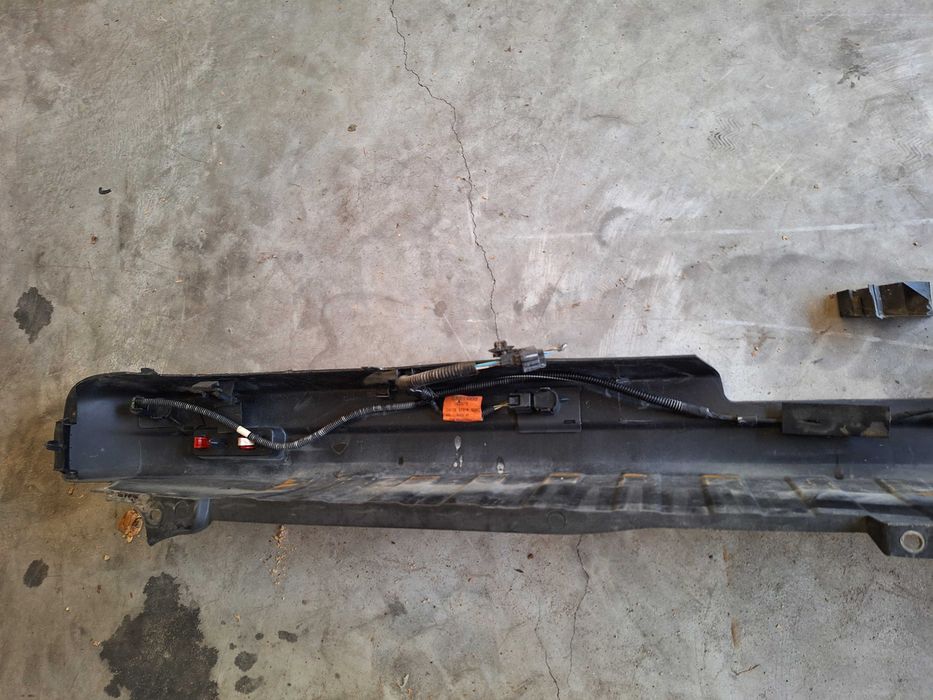 Zderzak tylny vivaro trafic nv300PDC  14-