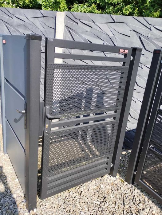 Powystawowa furtka 100x150cm, ocynk + ral 9005