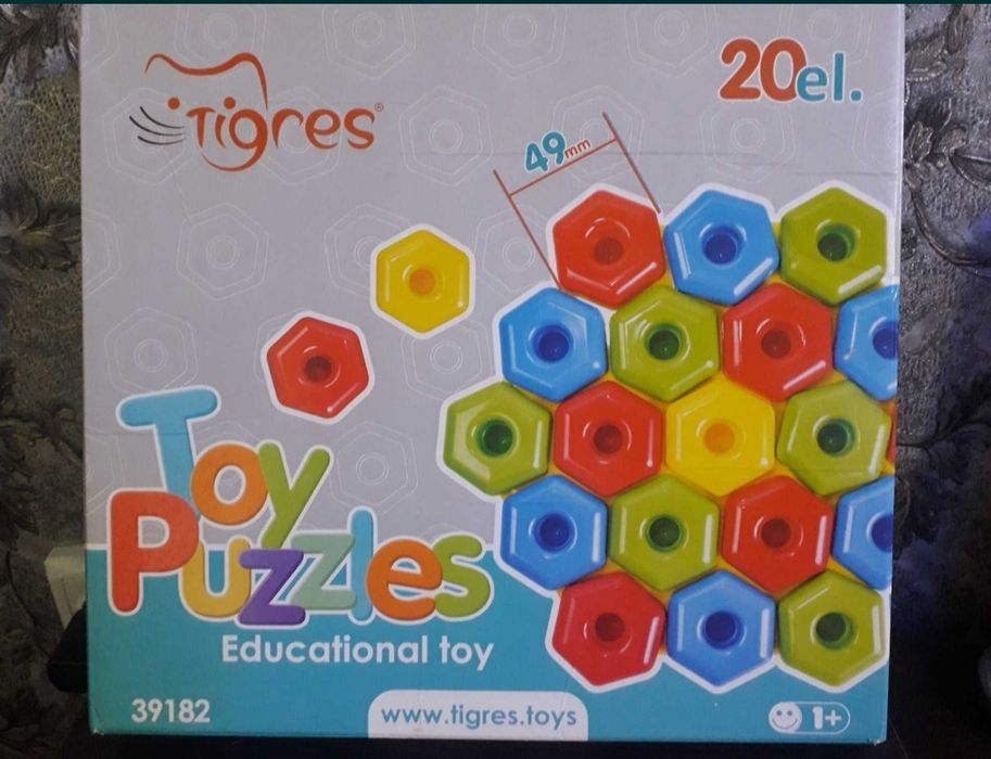 Мозаїка соти крупна , розвиваючі іграшки , пазли .