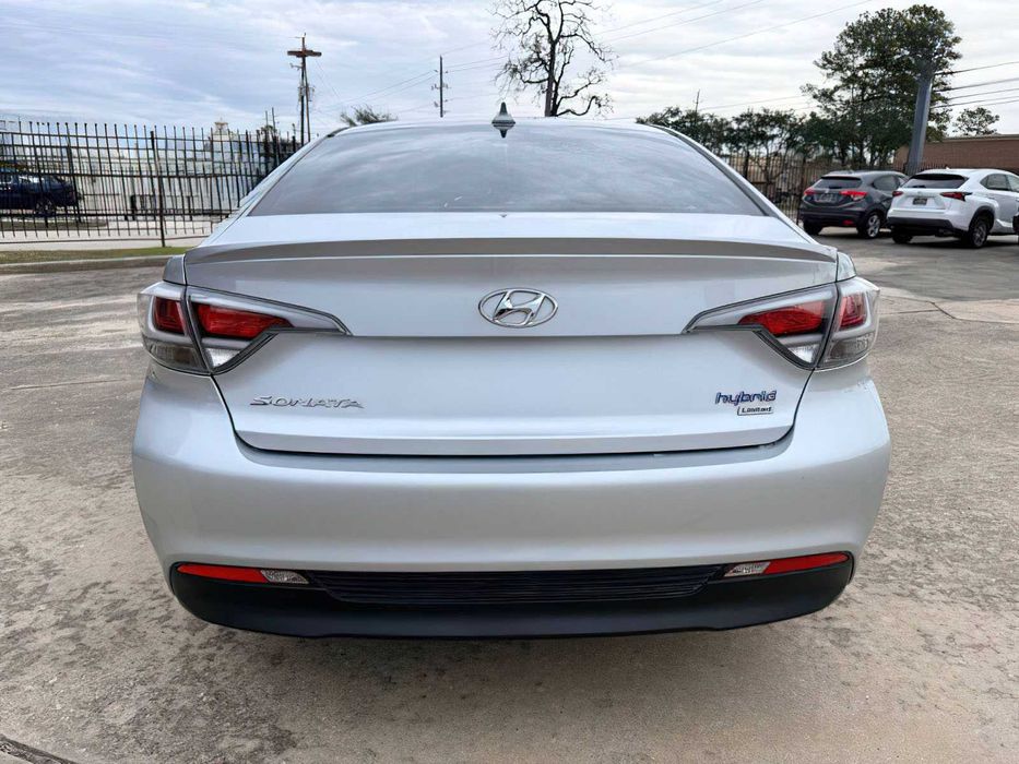 Hyundai Sonata      2017