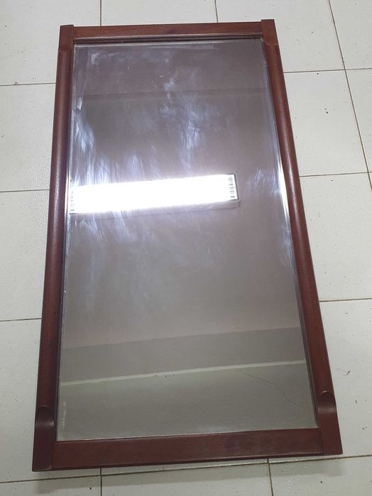 Espelho retangular vintage em madeira maciça - 106x55cm