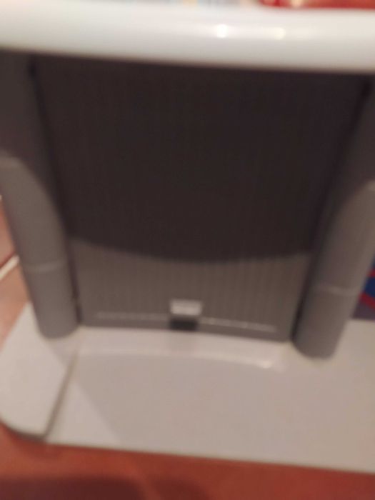 Mesa de actividades Faisca Mcqueen e brinquedos diversos