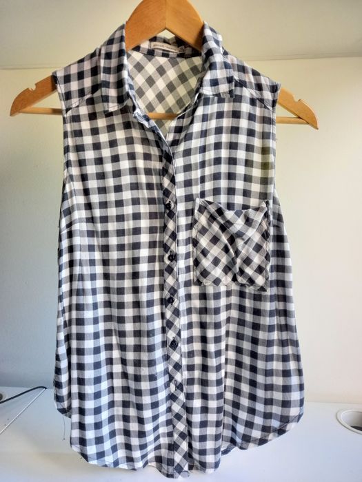 Camisa Quadradinhos Bershka Tam. XS
