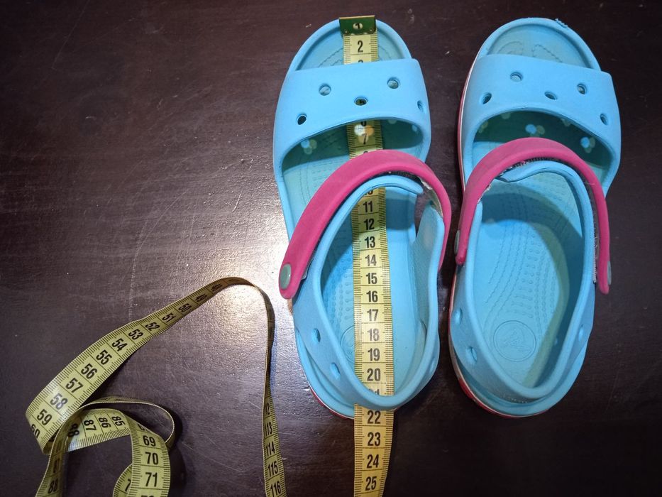 Босоніжки Crocs j2