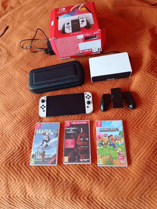 Sprzedam konsolę Nintendo switch oled