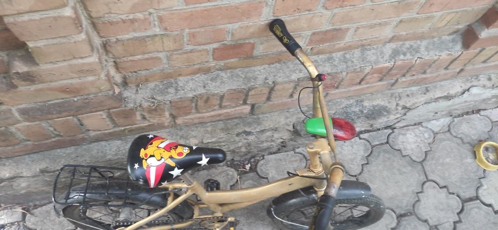 Продам велосипед 5-8 років