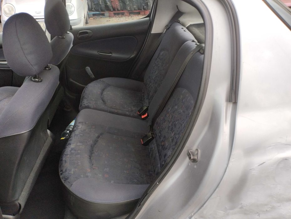 Peugeot 206 1.1 Só Para Peças