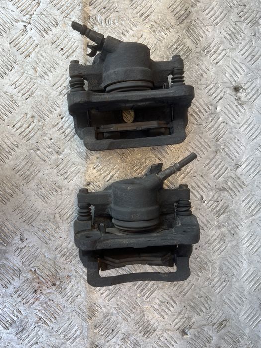 Суппорт передний Чери тигго 08г chery tiggo