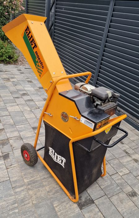 Rębak spalinowy firmy ELIET Maestro silnik Honda