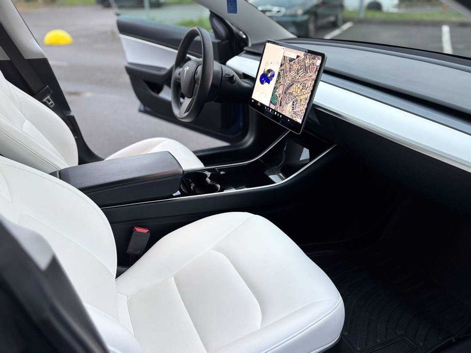 Продам Tesla Model 3 2020