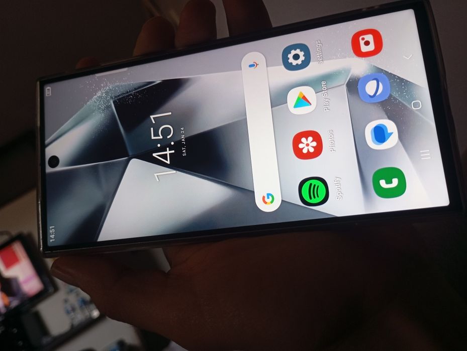 Samsung s24 R eplica