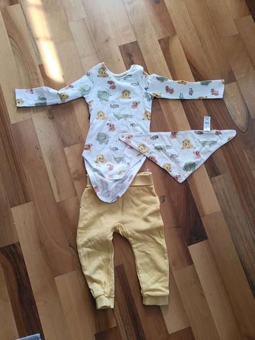 Komplet niemowlaka c&a body spodnie chusta 80