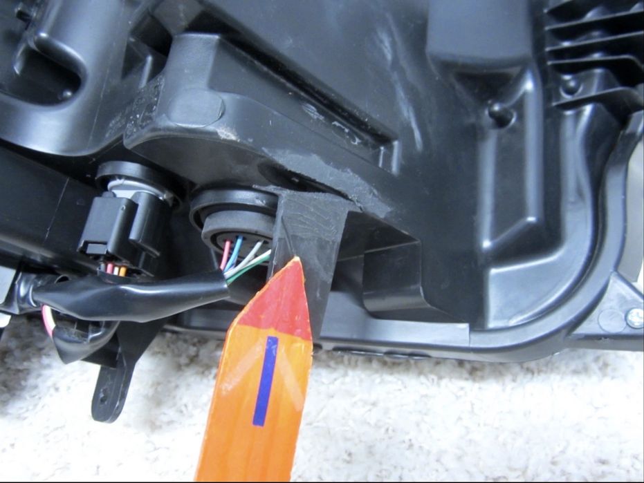 Mazda CX-30 фари передні,фара передня