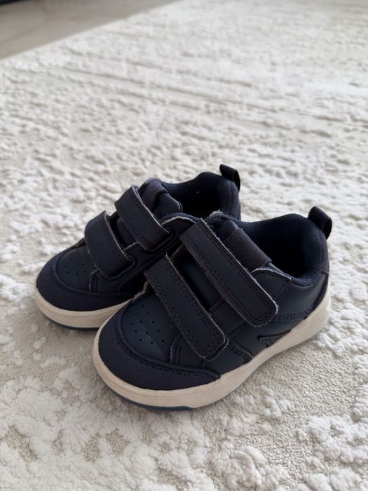 Продам капчики, одягав пару раз син