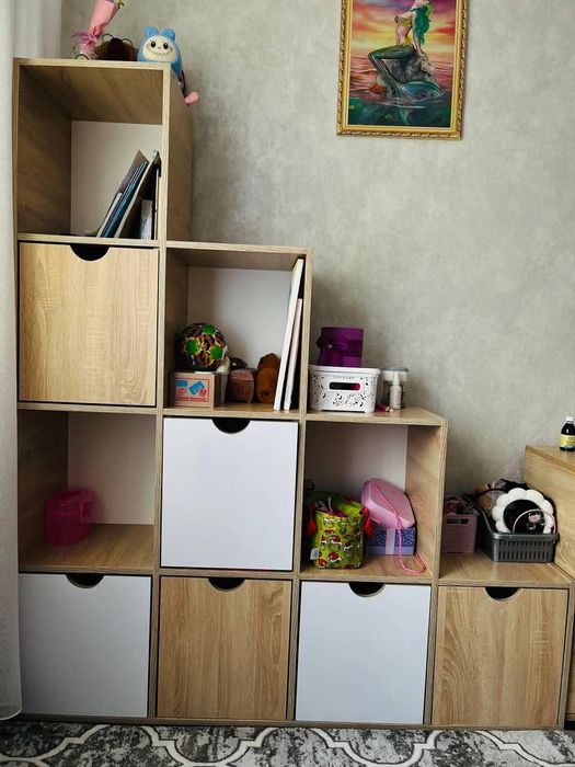 Продам стелаж у відмінному стані.