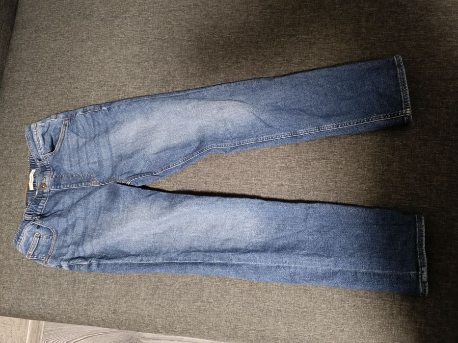 Джинси на підлітка