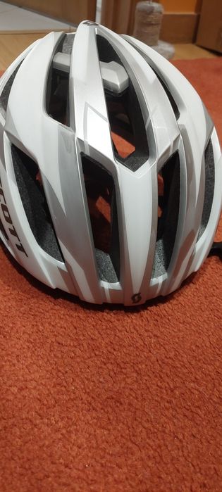 Capacete de bicicleta SCOTT, muito leve, pouco usado