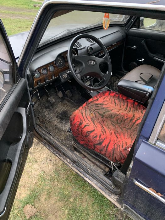 продам ваз 2103 терміново