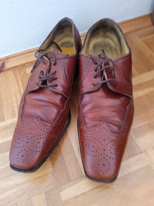 Skórzane włoskie buty męskie .