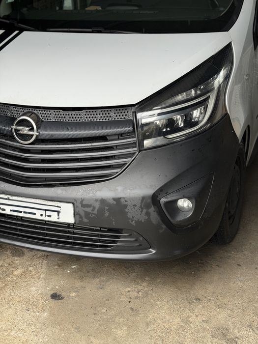 Opel vivaro bi turbo