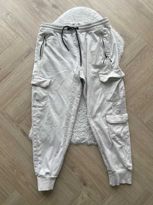 Bershka w33 L beżowe spodnie joggery męskie